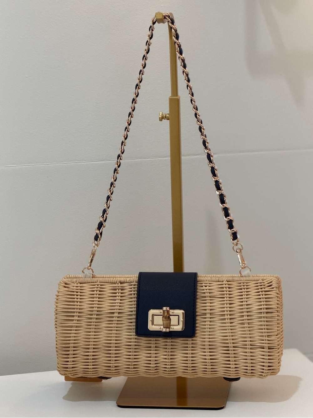 Tommy Bahama Natural Woven Clutch with Navy Flap NWT